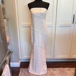 Casual White Strapless Micro Flower Long Maxi Dress Size S